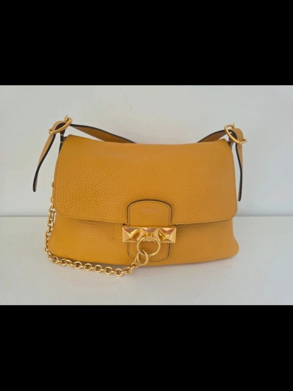Mulberry Mustard Leather Shoulder Bag with Gold Chain Accent